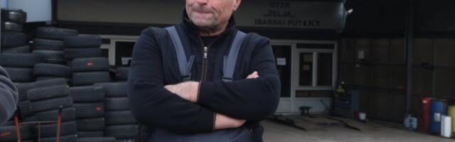 JA ĆU UMRETI AKO ONI KROČE OVDE! Želimir progovorio nakon drame s izvršiteljima - jutros pretio da će se živ zapaliti, pre godinu dana držao prst na okidaču pištolja!