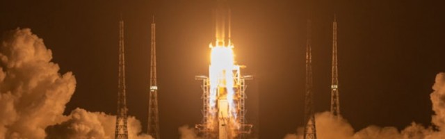 Кина лансирала свемирску летелицу која треба да донесе материјал са Месеца