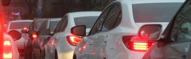 Očekuje se pojačan saobraćaj na putevima, graničnim prelazima i naplatnim rampama, a ima i radova