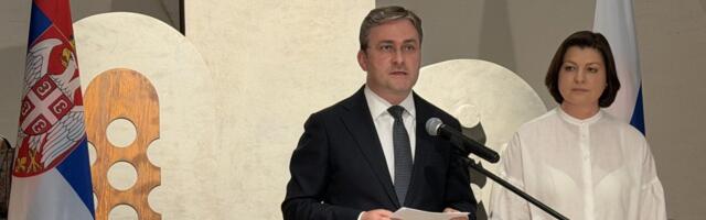Ministar Selaković u Moskvi otvorio izložbu o srpskim svetinjama na KiM (FOTO)