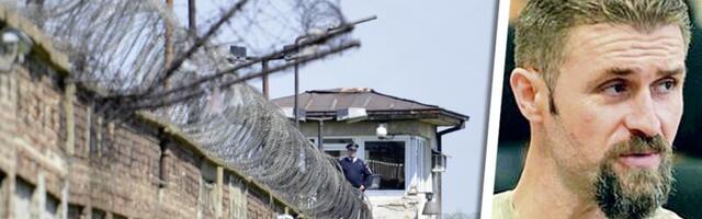 "Živeo sam po zemunicima i bio pun krpelja, jednom sam skinuo njih 24 sa sebe"! Kalinić detaljno opisao kako se krio tokom "Sablje"