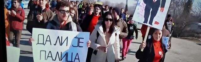 Studenti i građani pešice otišli na protest u Merošinu, poručili “Ne ćutimo na govor mržnje”