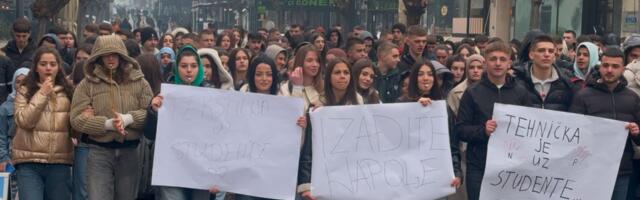 Većina srednjoškolaca u Novom Pazaru bojkotuje nastavu