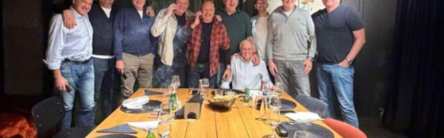 Željko Obradović uslikan u Beogradu, a za ovim stolom nije zabranio mobilne telefone! /FOTO/