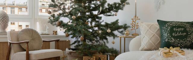 Nered ispod prirodne jelke je PROŠLOST! Uz ova 4 genijalna trika iglice više NIKADA neće padati na pod