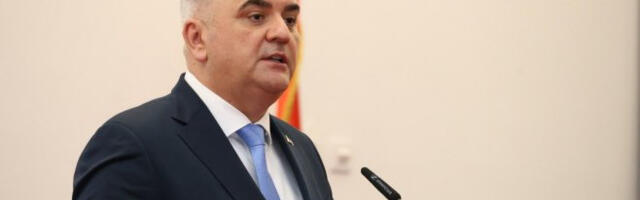 Минић осудио паљење заставе Републике Српске: Згрожен сам снимком