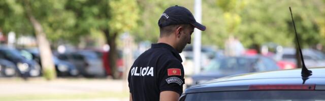 Strogi propisi na snazi, važan apel za vozače iz Srbije: Mnogi ovo rade, a kazna za to u Crnoj Gori je 150€