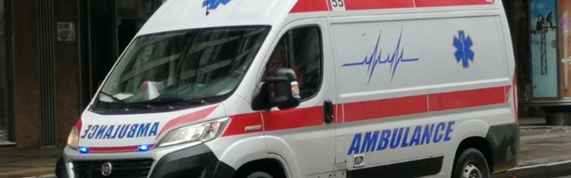 Mostarska petlja: Prevrnuo se kamion, vozač u Urgentnom