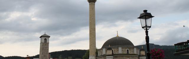 DRAMATISCHE WARNUNG VON Pljevlja: “Es gibt keine Arbeit für Muslime, und diejenigen, die antimuslimisch-faschistische Ideologien erzwingen, sind im Vorteil!”