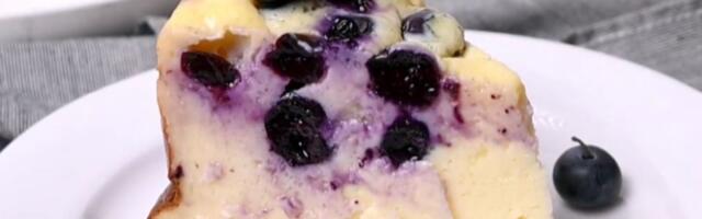 Lagani kolač sa voćem i jogurtom