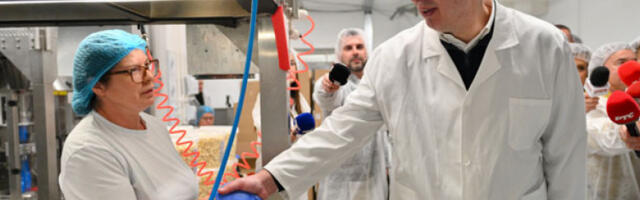 Вучић у Нишу: Подршка домаћим фабрикама и извозу