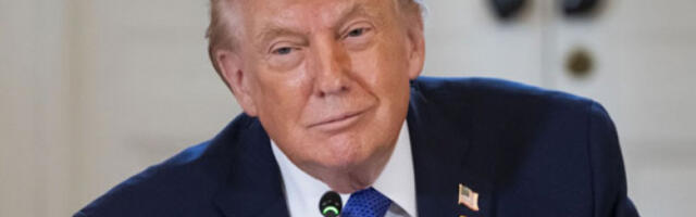 Трамп: Урадићемо нешто на Гренланду, свиђало им се то или не