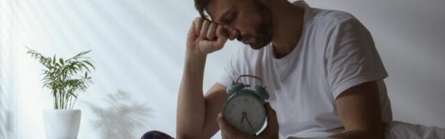 STIŽE RANIJE NEGO ŠTO SMO MISLILI! Pomeranje sata nas ove godine IZNENADILO: Svi gledaju u kalendar i ne veruju šta se dešava!