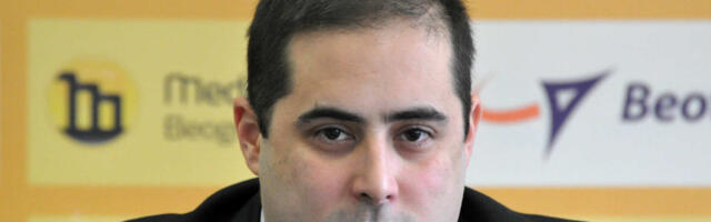 Mediji: Miša Vacić na skupu u Rimu pozdravio učesnike nacističkim pozdravom