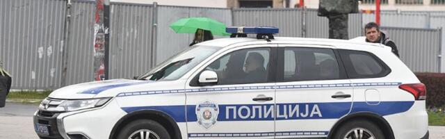 Muškarac (41) upucan ispred svoje kuće usred noći? Drama u Kaluđerici, policija proverava sumnjive tvrdnje