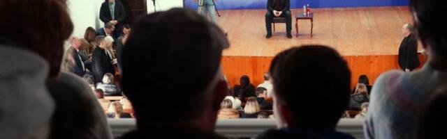 "RADIMO I NA PUTNOJ INFRASTRUKTURI!" Vučić o razgovoru sa građanima Krepoljina: "Verujem da ćemo već ove godine biti u prve tri zemlje po stopi rasta u celoj Evropi!"