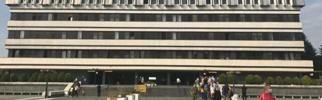 Perišić (VMA): Tražimo način da se problem lista čekanja najefikasnije reši