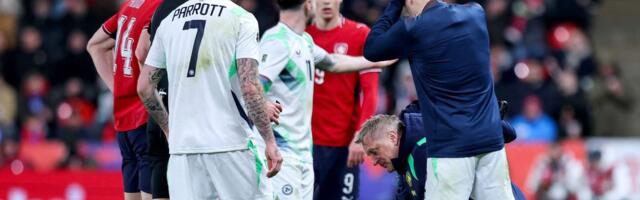 Irac nokautiran tokom baraža za Mundijal! Sudario se sa rivalom, zabrinuo stadion, a sada je pušten iz bolnice