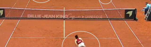 Ovakav servis se nikada ne viđa u tenisu, šampionka US Opena se obrukala, nije mogla da poveruje