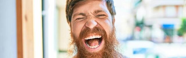 Pukao od smeha: Čovek završio u bolnici nakon previše smešnih videa