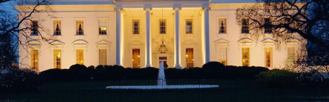 Trampova pravila važe za sve: Majka nećaka portparolke Bele kuće zaglavila pritvor!