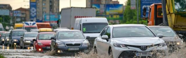 NAJAVLJENE POPLAVE I HAOS NA PUTEVIMA: Meteorolozi izdali hitno upozorenje