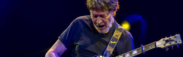 Za 10 godina imao devet operacija: Kris Rija se godinama borio sa zdravstvenim problemima