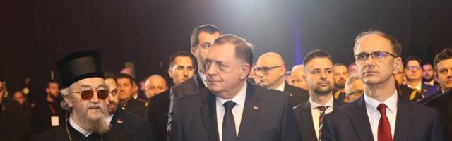 Svečani defile danas u Banjaluci povodom Dana Republike Srpske