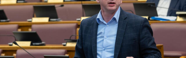 Кнежевић: Да је НСД прва изашла из Владе, ДНП би је следио