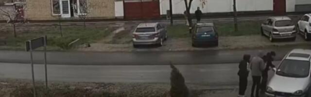 Dokle ide ovo ludilo? Blokaderi u Sivcu napali radnika JKP koji je obavljao posao zbog smrtnog slučaja (VIDEO)