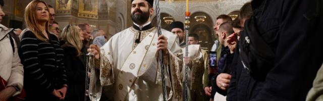 U Hramu Svetog Save u Beogradu vaskršnja liturgija, služi vladika moravički Tihon