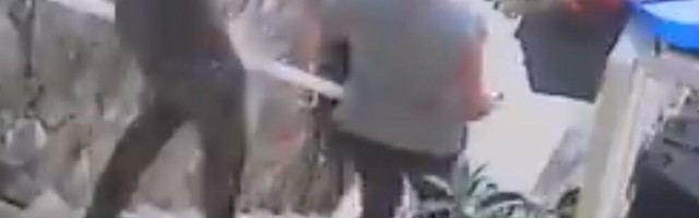 AUTOSTOPOM OTIŠAO SA MESTA ZLOČINA: Muž Nevnke koja je brutalno napadnuta izašao u javnost!(VIDEO)