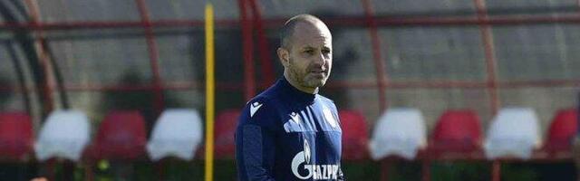 RAZBILI MU GLAVU, ALI STIGLO IZVINJENJE! Delije uputile PODRŠKU povređenom treneru! /FOTO/