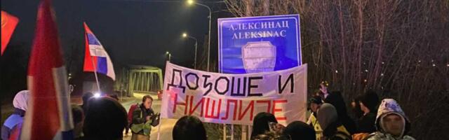 Niški studenti stigli u Aleksinac, put ka Kragujevcu nastavljaju ujutru
