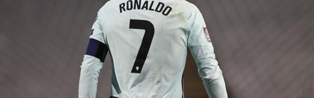 RONALDO POBESNEO NA KONFERENCIJI: Govor Portugalca koji obilazi planetu!