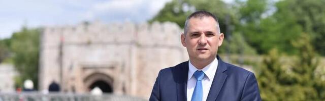 Miodrag Stanković traži da se u Skupštini Niša priča o izgradnji akva-parka i smanjenju plata u prosveti