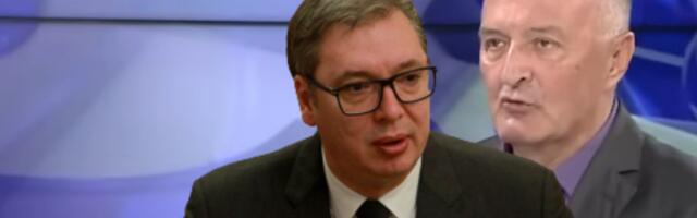 Pijan od mržnje: Helez "pumpa" laži o "Sarajevo safariju", nišani Vučića