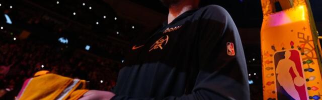 SKRIVENA PORUKA NIKOLE JOKIĆA! Srbin odgovorio Amerikancima na brutalan način! Probali da isprave grešku veka, a dobili "hlađenje" (FOTO)