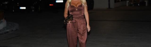 NAŠA PEVAČICA SE DUGO BORILA SA OVOM BOLEŠĆU: Mogla da izgubi ŽIVOT, doktori otkrili šta se desilo ZAISTA! (VIDEO)