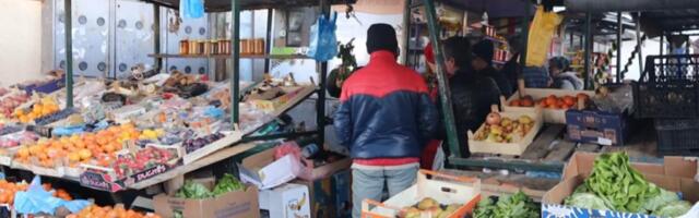 Kilo tikvica 800, pasulj 1.000, a tek beli luk... Beograđani šokirani cenama na pijacama, jedno povrće rekorder