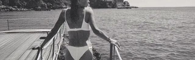 Muškarcima će od OVOGA skočiti pritisak: Glumica okrenula leđa kameri u bikiniju i pokazala savršenu zadnjicu
