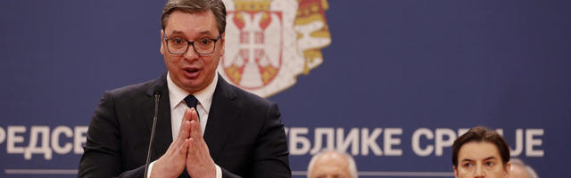 Vučić: Povlačim se sa čela SNS do kraja godine