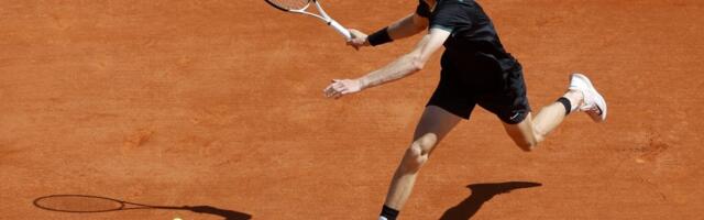 Siner se vratio na teren posle doping skandala! (VIDEO)