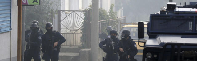 DRAMA NA KOSMETU: Pripadnici ROSU borbenim vozilima uleteli u dvorište vrtića u Leposaviću!