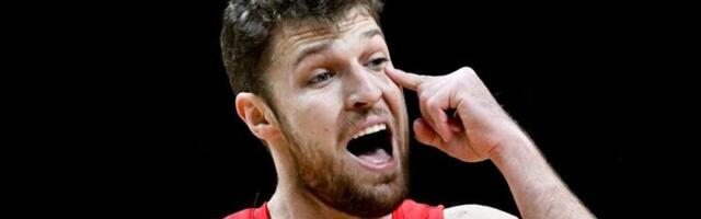 Tenzija u Pireju pred Zvezdu! Vezenkov razdvajao igrače! (VIDEO)