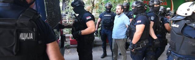 N1 izmišlja podršku: Izveštavali sa nepostojećeg skupa za Jovovića u kućnom pritvoru (VIDEO)