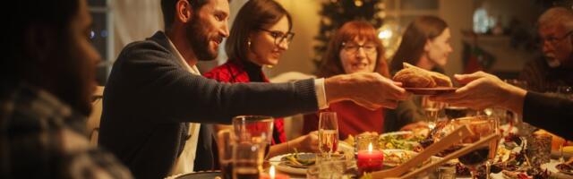 Novogodišnji običaj zaludeo Srbe: Ovo voće masovno kupuju - kažu da deluje