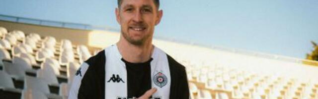 Polter i zvanično Partizanov: Nemački napadač trenirao u Turskoj, pa dao veliko obećanje navijačima /VIDEO/