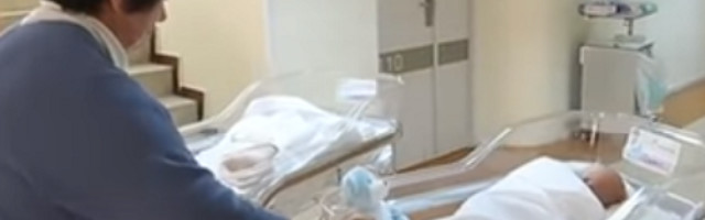 Rodila je blizance u 64. godini, sud joj je odma oduzeo pravo na decu!