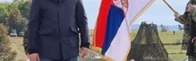Predsednik Srbije polaže venac na Avali